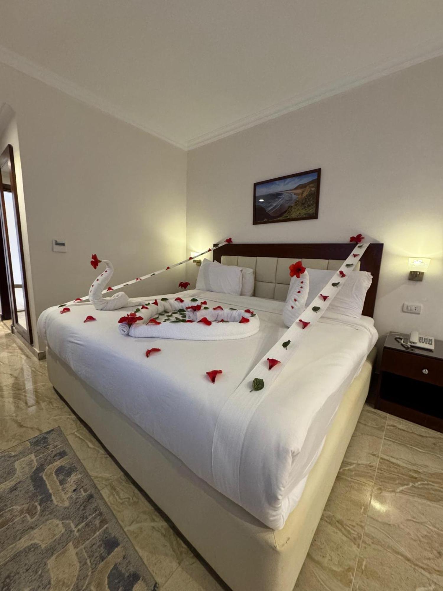 Dome Marina Hotel & Resort Ain Sokhna Ajn-Szuhna Kültér fotó