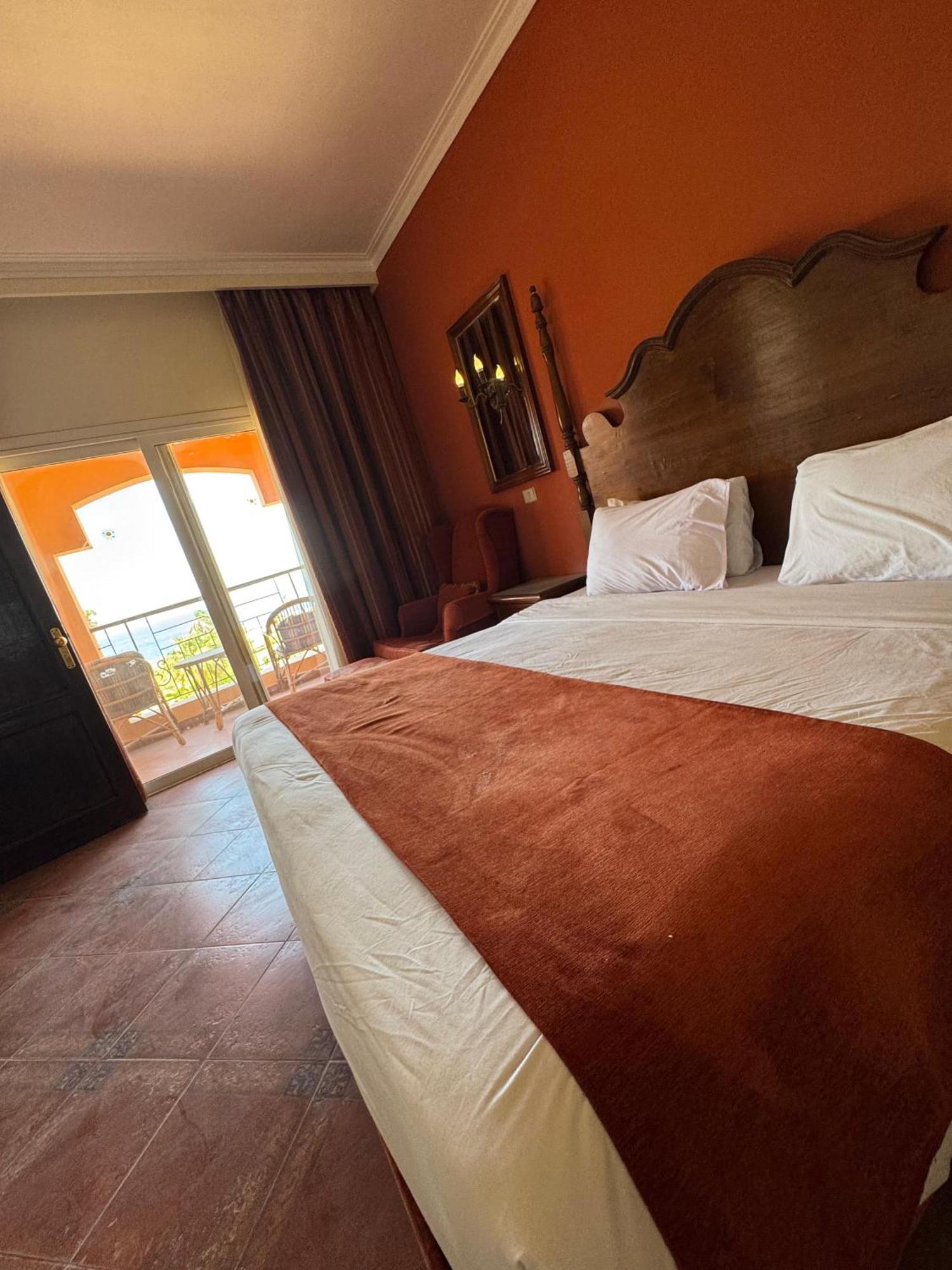 Dome Marina Hotel & Resort Ain Sokhna Ajn-Szuhna Kültér fotó